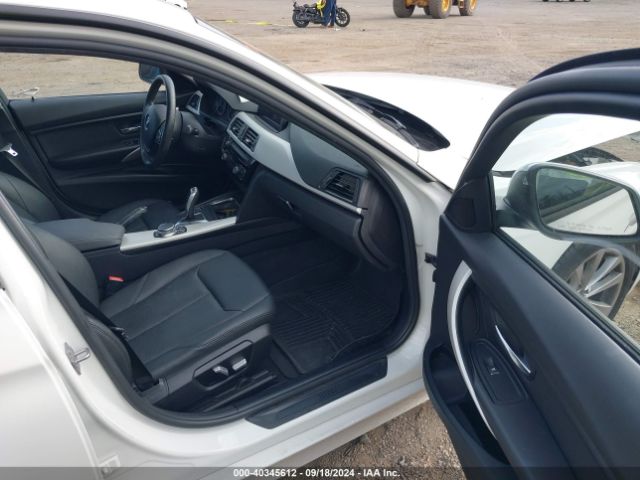 WBA8A3C5XJA491579 BMW 320i Xdrive