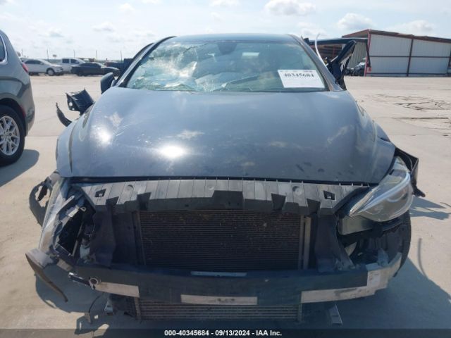 SJKCH5CP6HA033843 Infiniti QX30