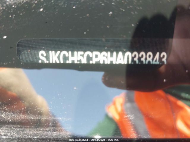 SJKCH5CP6HA033843 Infiniti QX30