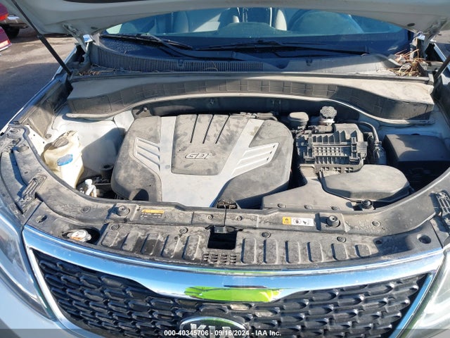 KIA Sorento Lx V6 2015 5XYKTDA74FG605418 Image 10