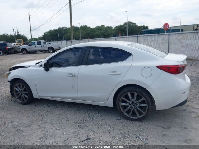 3MZBN1V30JM239868 Mazda Mazda3 Touring