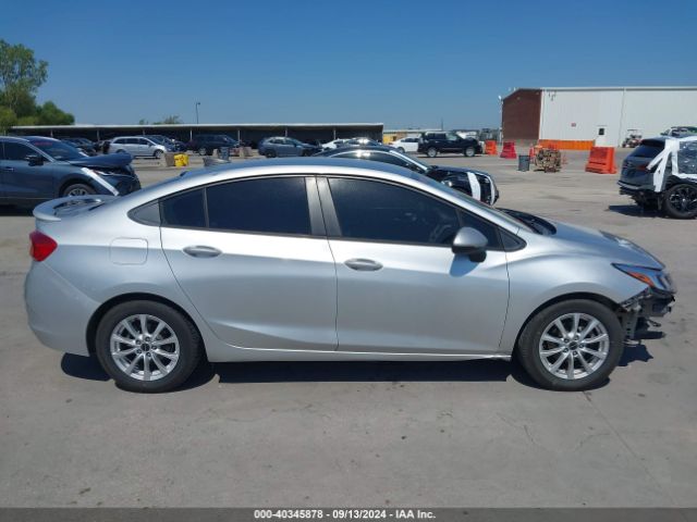 1G1BC5SM3H7113143 Chevrolet Cruze Ls Auto