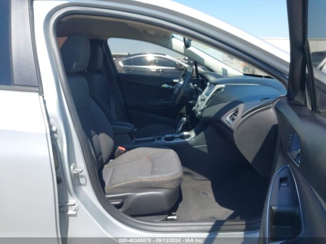 1G1BC5SM3H7113143 Chevrolet Cruze Ls Auto
