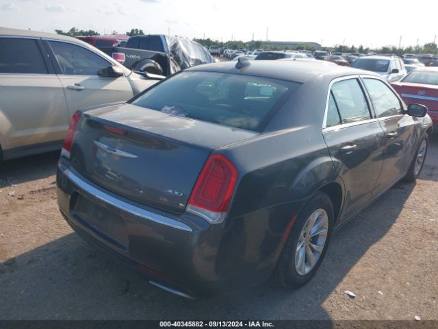 2C3CCAAG9FH818339 Chrysler 300 Limited
