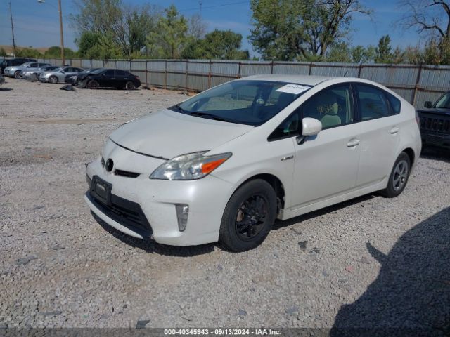 JTDKN3DU9F0395586 Toyota Prius Two