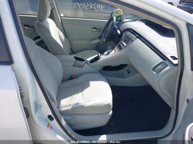JTDKN3DU9F0395586 Toyota Prius Two