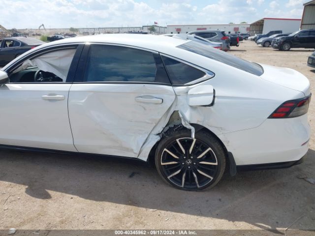 1HGCY2F86PA052429 Honda Accord Hybrid Touring