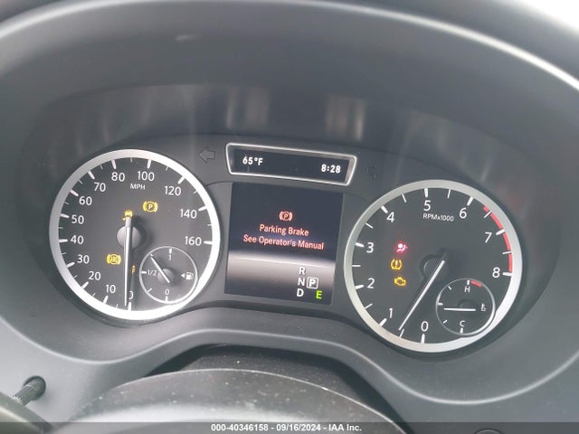SJKCH5CR6HA030197 Infiniti Qx30 Premium