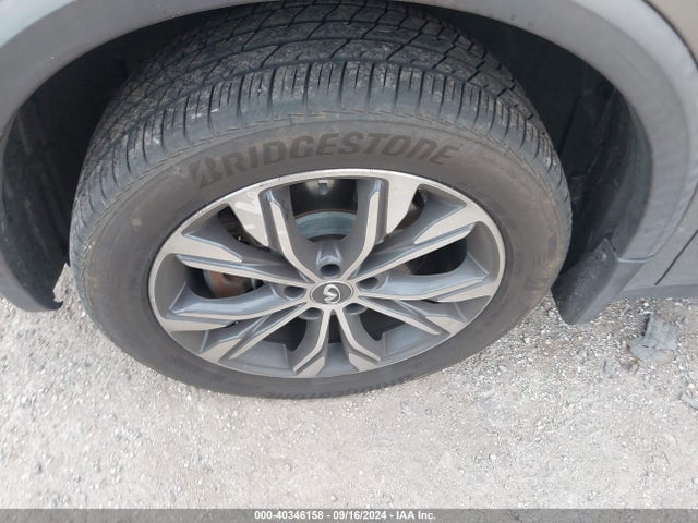 SJKCH5CR6HA030197 Infiniti Qx30 Premium