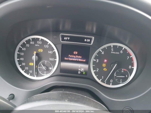 SJKCH5CR6HA030197 Infiniti Qx30 Premium