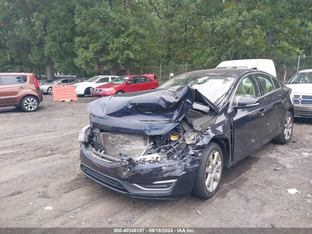 YV126MFK4G2396563 Volvo S60 T5 Drive-e Premier