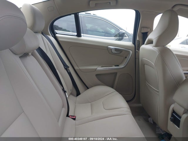 YV126MFK4G2396563 Volvo S60 T5 Drive-e Premier