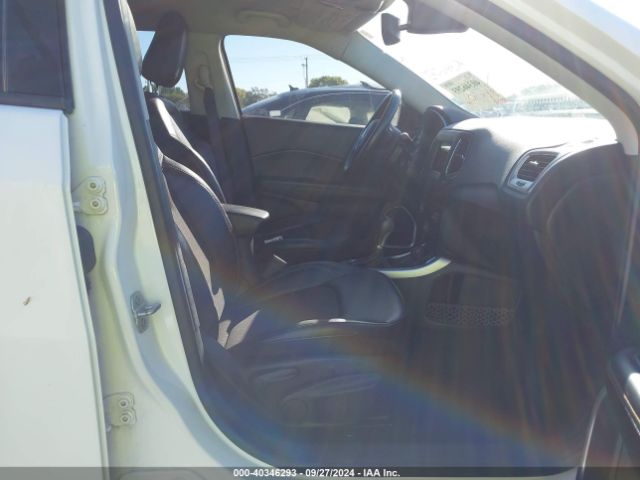 3C4NJDBB3KT594145 Jeep Compass Latitude 4x4