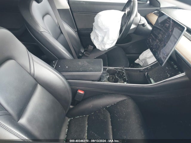 2018 TESLA MODEL 3 5YJ3E1EA2JF156677 Photo 4