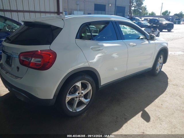 WDCTG4GB5KU008821 Mercedes-Benz Gla 250 4matic
