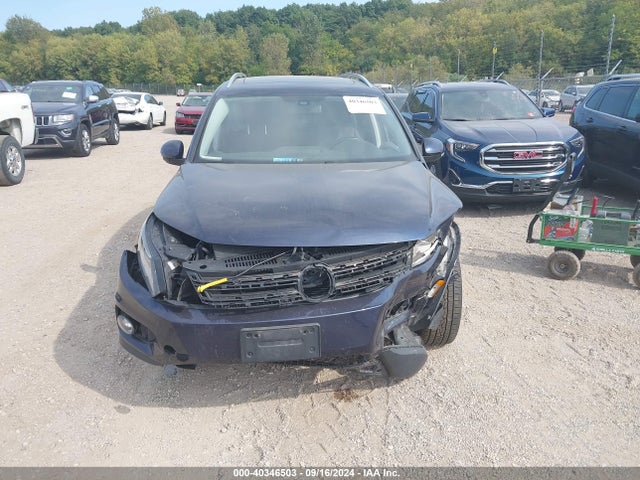 WVGBV7AX8GW573794 Volkswagen TIGUAN SE