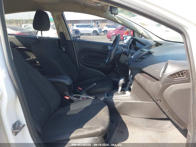 Ford FIESTA SE 2016 3FADP4BJ2GM183490 Image 5