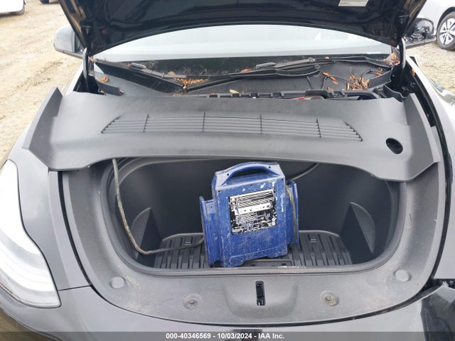2024 TESLA MODEL Y 7SAYGDEE5RA214619 Photo 9