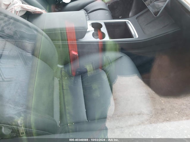2024 TESLA MODEL Y 7SAYGDEE5RA214619 Photo 4