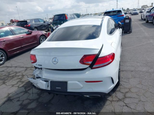WDDWJ4JB1JF636140 Mercedes-Benz C 300