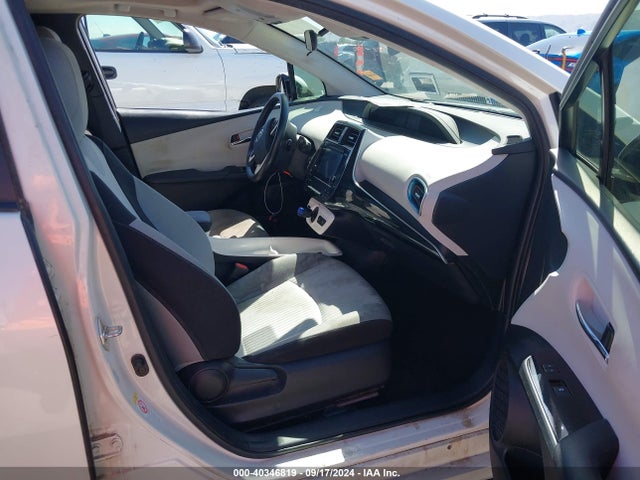 Toyota Prius Three 2018 JTDKARFU3J3058592 Image 5