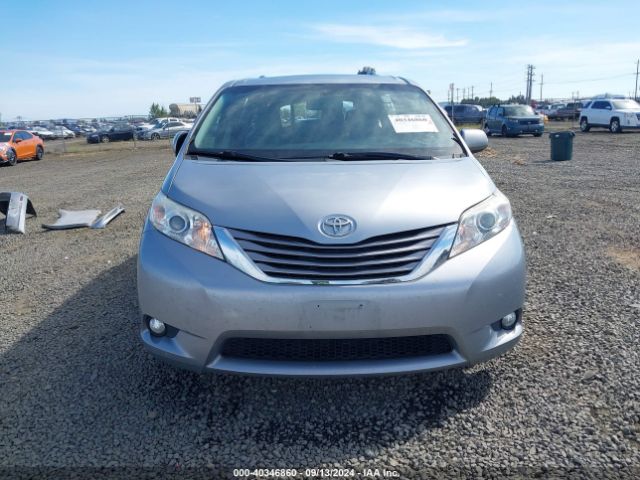 5TDYK3DC7GS704884 Toyota Sienna Xle 8 Passenger