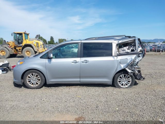 5TDYK3DC7GS704884 Toyota Sienna Xle 8 Passenger