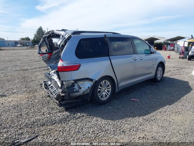 5TDYK3DC7GS704884 Toyota Sienna Xle 8 Passenger