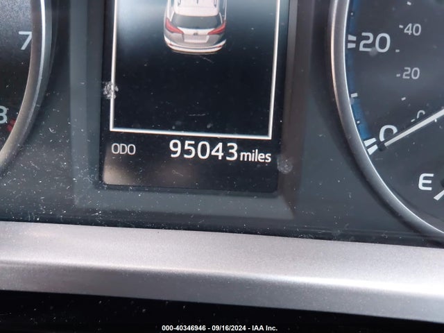 Toyota Rav4 Xle 2017 JTMWFREVXHJ705654 Image 14