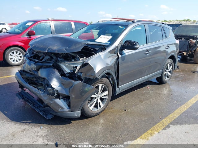 Toyota Rav4 Xle 2017 JTMWFREVXHJ705654 Image 2