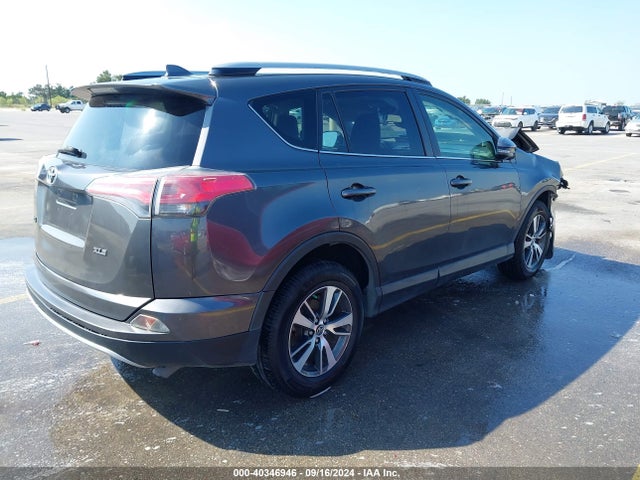 Toyota Rav4 Xle 2017 JTMWFREVXHJ705654 Image 4