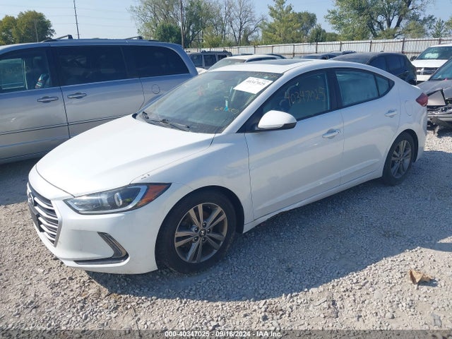 Hyundai Elantra Value Edition 2017 5NPD84LF3HH160163 Image 2