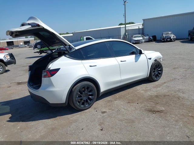 2021 TESLA MODEL Y 5YJYGDEE2MF097784 Photo 3