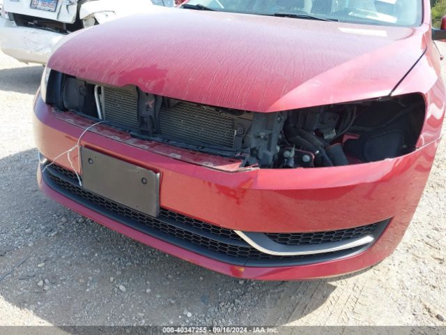1VWAT7A3XFC015008 Volkswagen Passat 1.8t Wolfsburg Edition