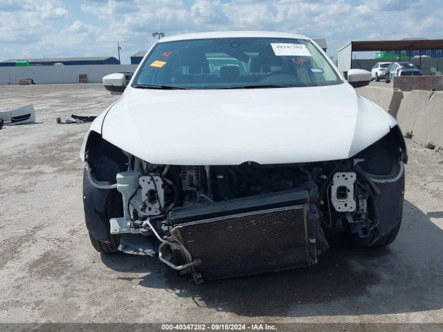 1VWAT7A39FC042779 Volkswagen Passat 1.8t Wolfsburg Edition
