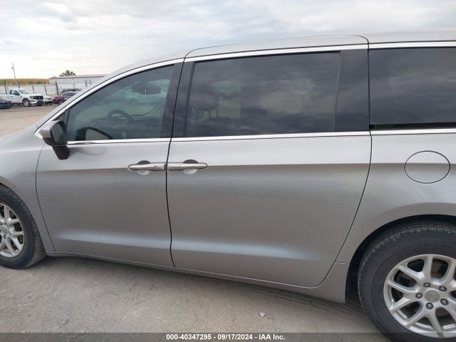 Chrysler Pacifica Touring Plus 2017 2C4RC1BG1HR770207 Image 14