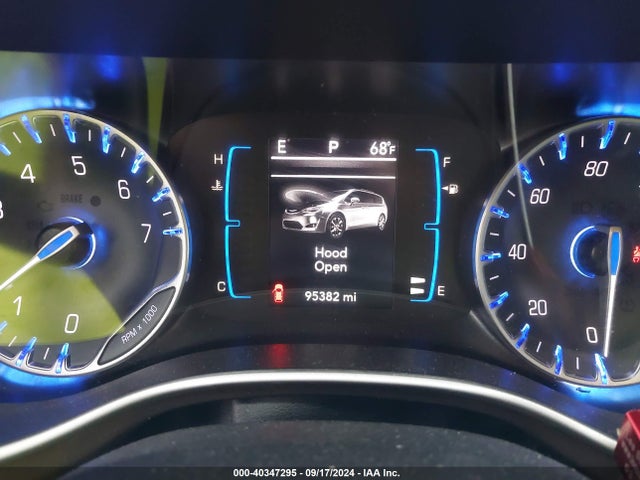 Chrysler Pacifica Touring Plus 2017 2C4RC1BG1HR770207 Image 15