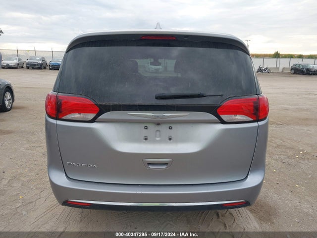 Chrysler Pacifica Touring Plus 2017 2C4RC1BG1HR770207 Image 16