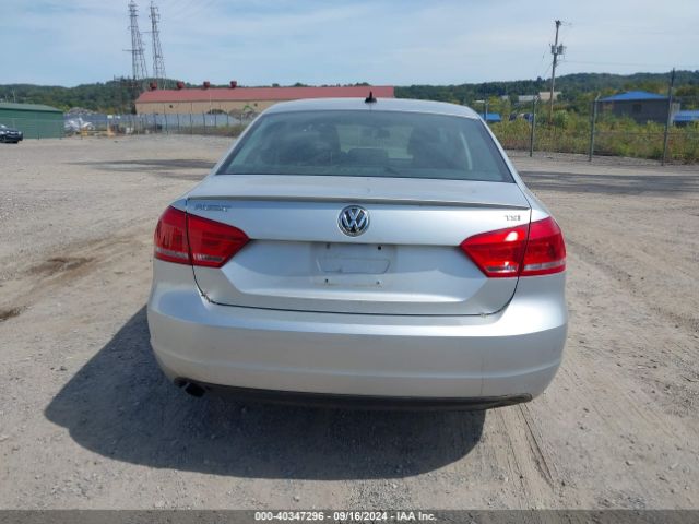 1VWAS7A39FC018890 Volkswagen Passat 1.8t Wolfsburg Edition