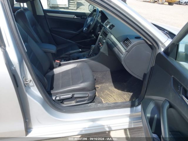 1VWAS7A39FC018890 Volkswagen Passat 1.8t Wolfsburg Edition