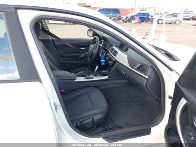 WBA8E1G3XHNU18068 BMW 320i