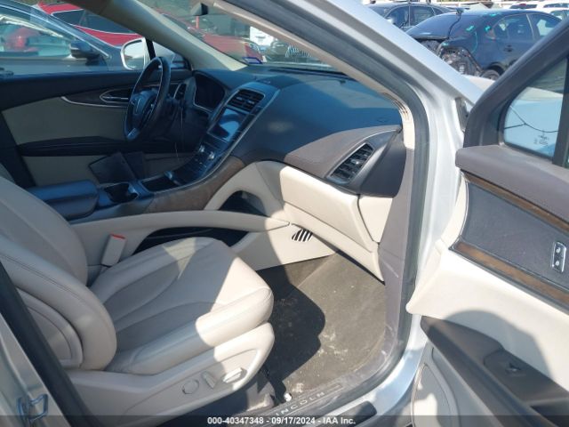 2LMPJ6K92KBL11571 Lincoln Nautilus Select