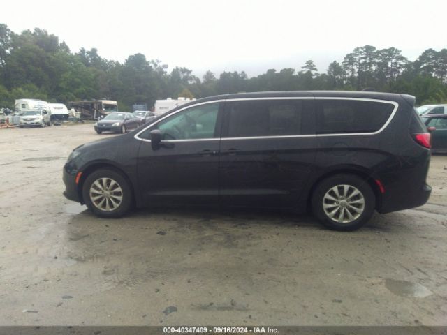 2C4RC1DG1HR522049 Chrysler Pacifica Touring