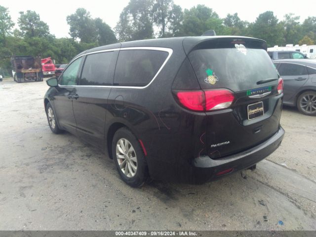 2C4RC1DG1HR522049 Chrysler Pacifica Touring