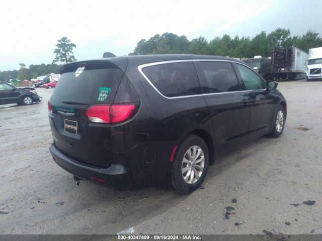 2C4RC1DG1HR522049 Chrysler Pacifica Touring