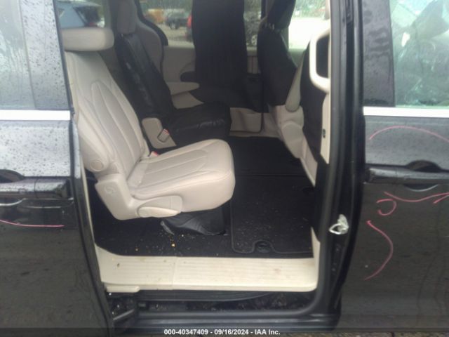 2C4RC1DG1HR522049 Chrysler Pacifica Touring