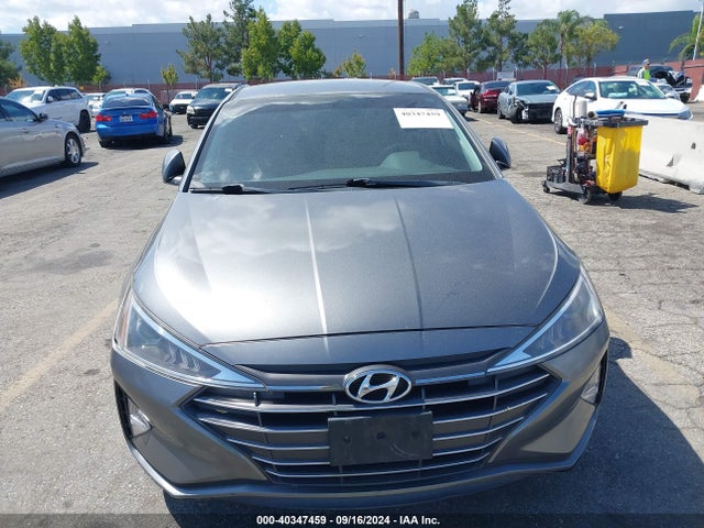 Hyundai ELANTRA SE 2019 5NPD74LF6KH470155 Image 12