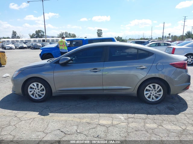 Hyundai ELANTRA SE 2019 5NPD74LF6KH470155 Image 14