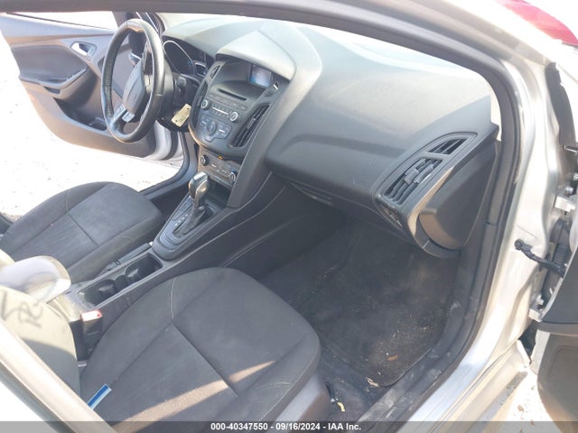 Ford FOCUS SE 2016 1FADP3F25GL287468 Image 5
