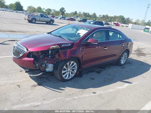 Buick Lacrosse Premium I 2016 1G4GD5G38GF253733 Image 2